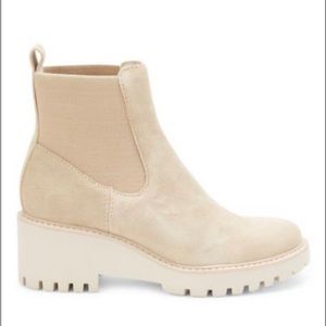 Dolce Vita Huxly Suede Boots in DUNE